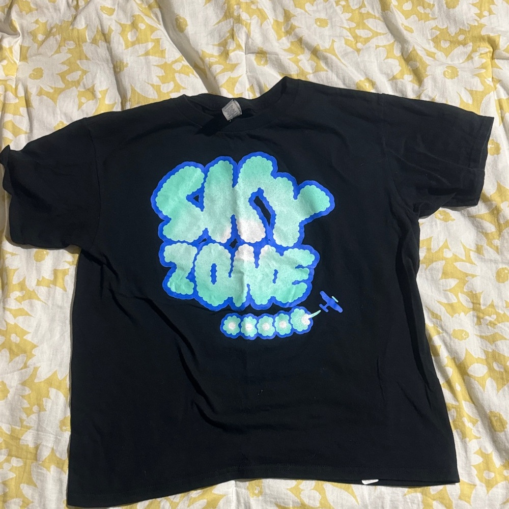 Gildan Kids Black T-Shirt with Blue Graphic
